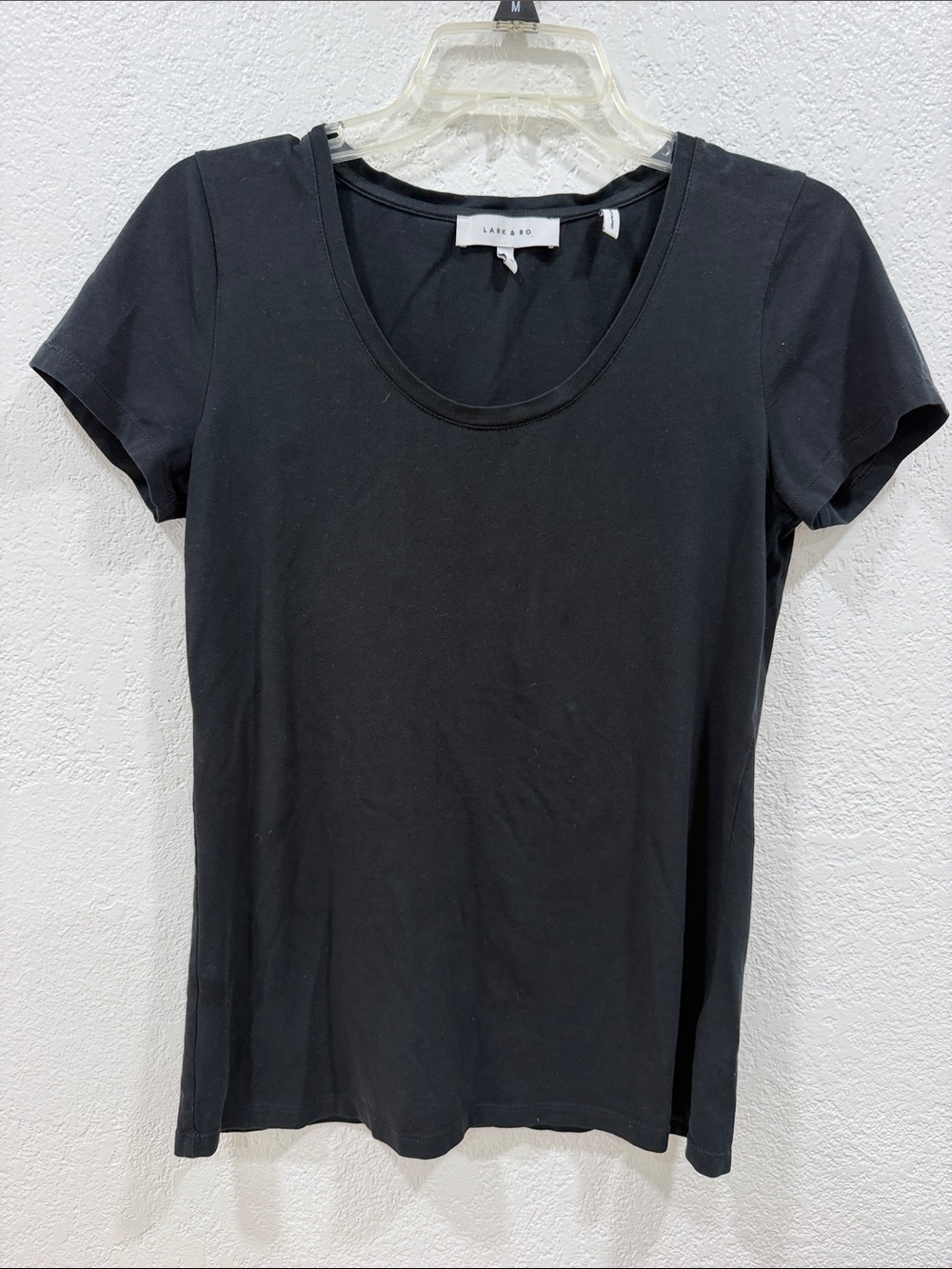 Lark & Ro Black Scoop Neck Short Sleeve Tee, Fitted Size M, 95% Cotton